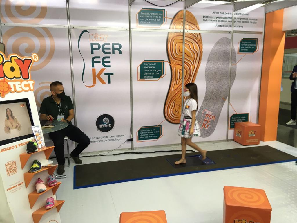 IBTeC e Kidy desenvolvem tecnologia que ajuda a definir melhor palmilha para os  pés das crianças 