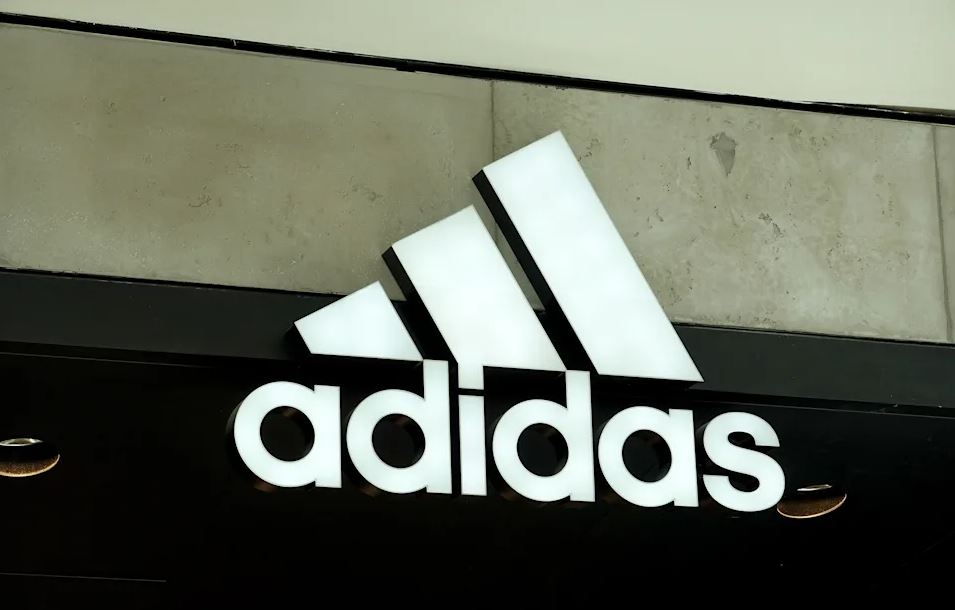 Reebok, da Adidas, é vendida para Authentic Brands por R$ 13,1 bilhões