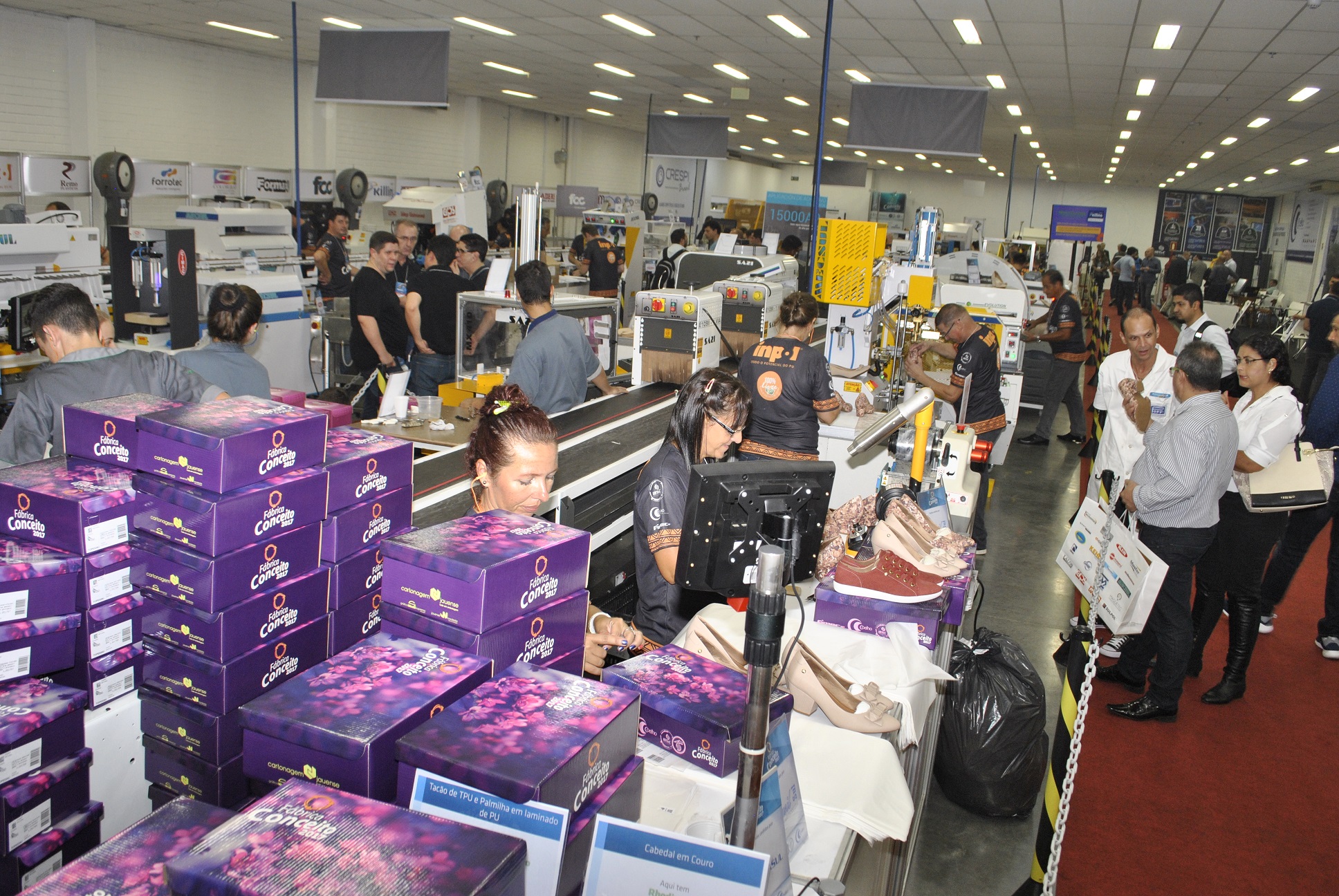  Arezzo produzirá na Fábrica Conceito 2019 tênis casual com tecnologias inovadoras de fabricação e de conforto