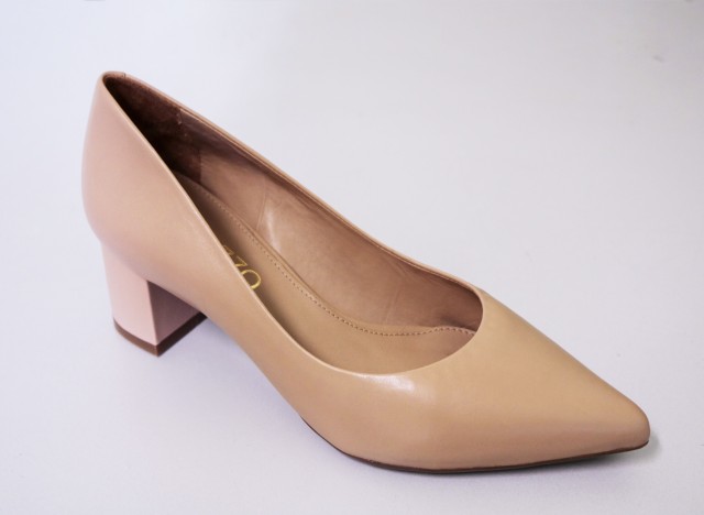 Scarpin Arezzo que será fabricado no projeto