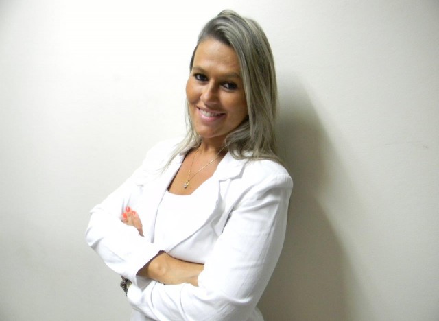 Gerente Comercial, Uana Gaspar