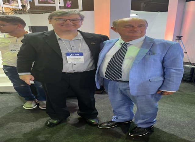 Paulo Griebeler (Presidente do IBTeC) e Roberto Argenta (Presidente da Calçados Beira Rio)