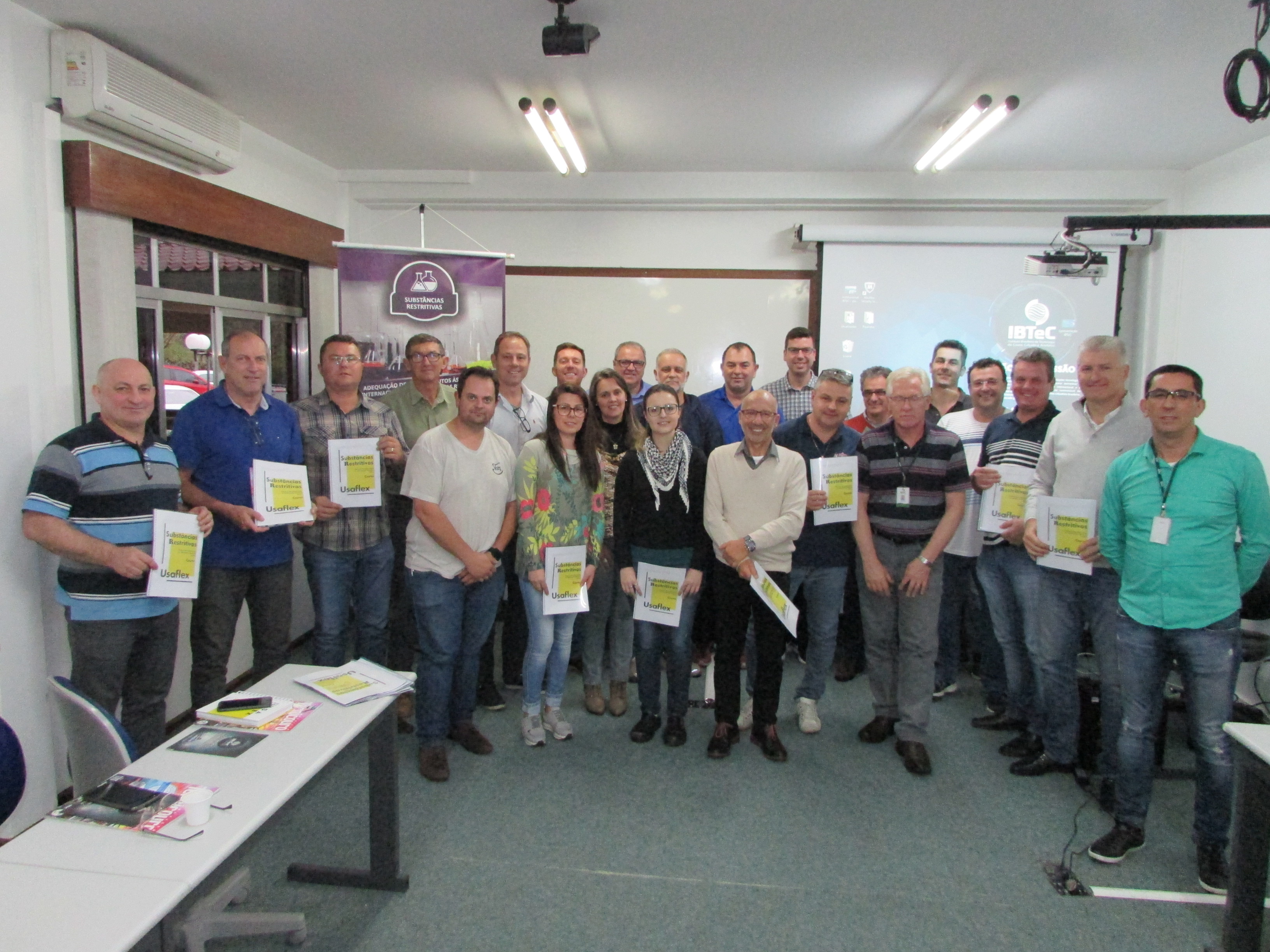 Usaflex qualifica seus fornecedores para adequação de substâncias restritivas