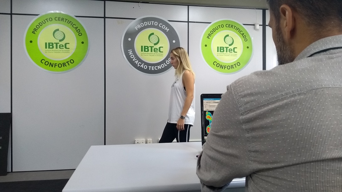 Laboratório de Biomecânica do IBTeC auxilia empresas a qualificarem seus produtos