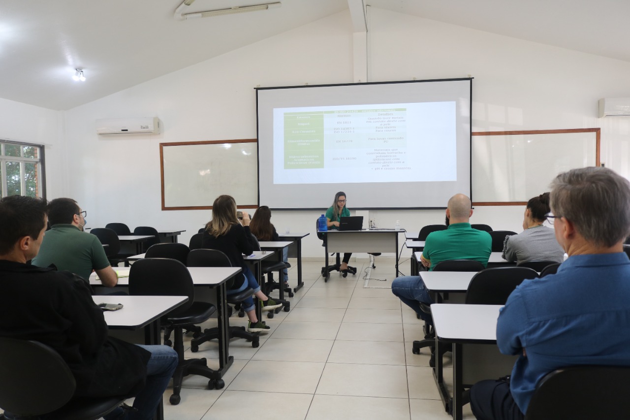 IBTeC realiza treinamento técnico sobre EPI / Luvas e Vestimentas