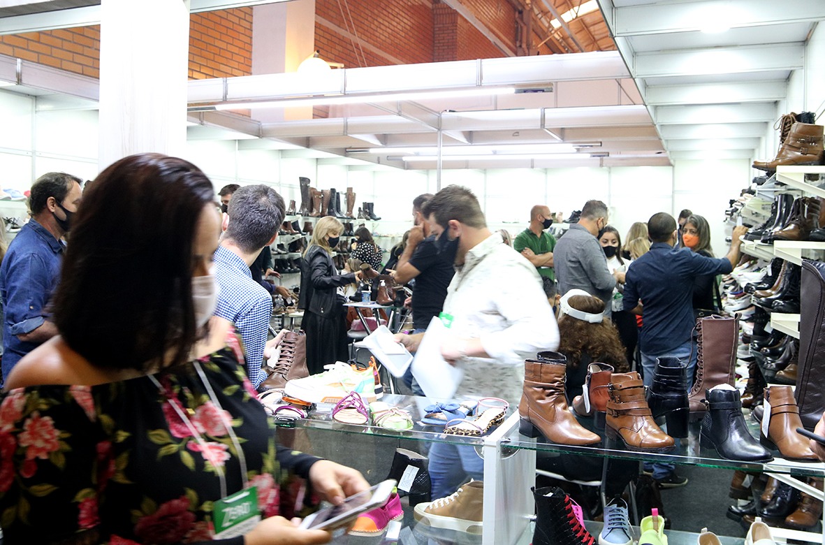 Três Coroas Shoes aposta em feira presencial para retomar crescimento