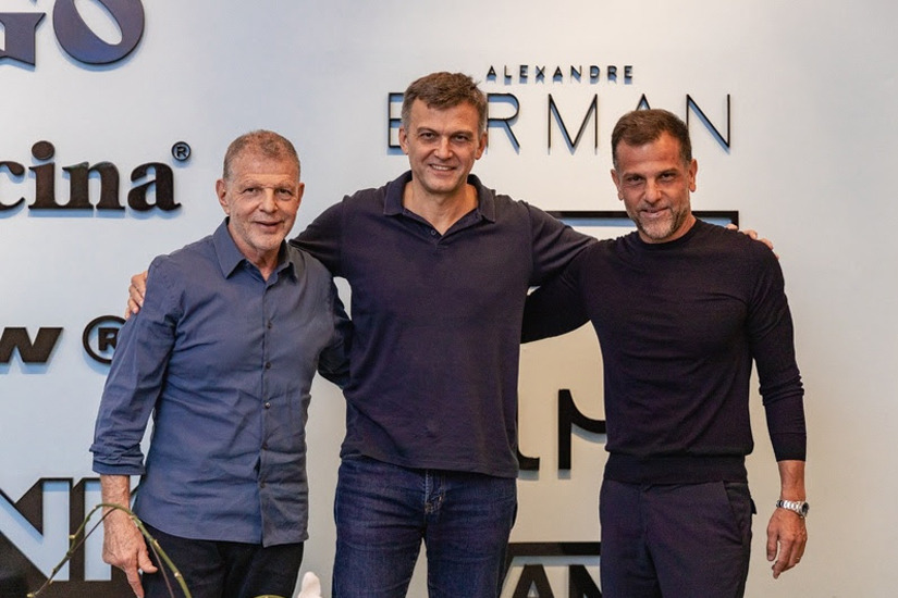 Arezzo&Co anuncia aquisição de fábrica de bolsas e empresa sourcing