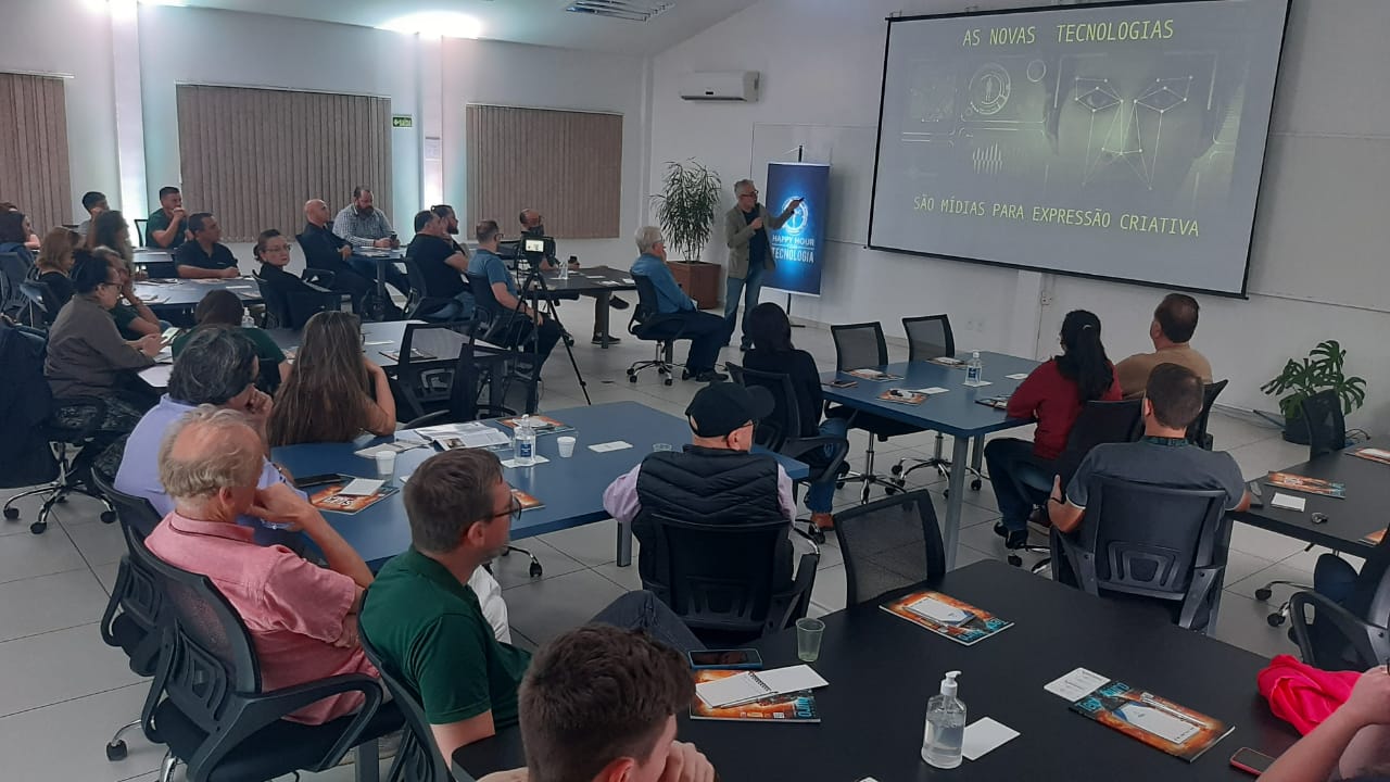 Mauro Sarmento falou no Happy Hour do IBTeC Sobre “Criatividade para futuros possíveis”