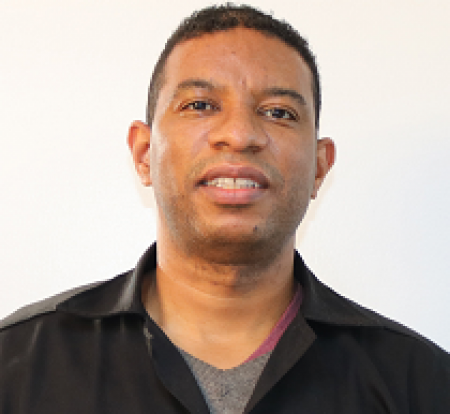 MEDIADOR - ADEMIR DE VARGA: Coordenador da Unidade de Materiais do IBTeC