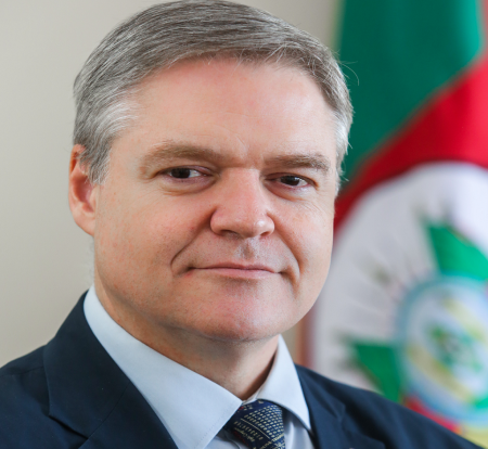 LUÍS LAMB - Palestra: Estratégias de incentivo à inovação do Governo do RS