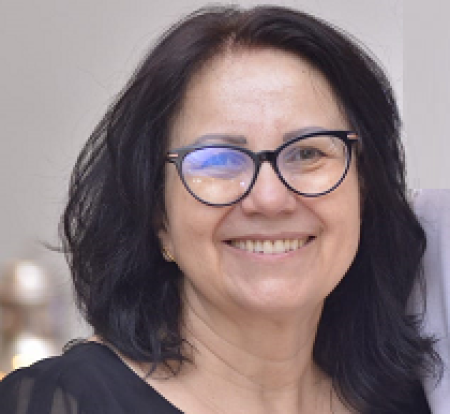 RAQUEL GUIMARÃES – Jornalista com quase 30 anos de experiência em assessoria de imprensa e planejamento de ações de marketing